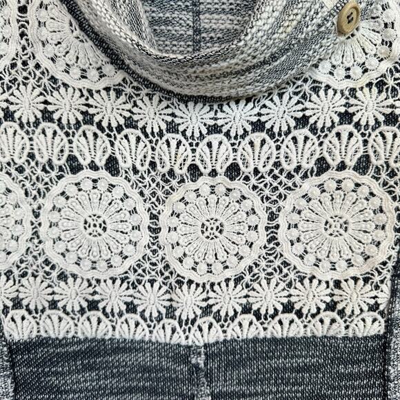 Maurices Cowl Neck Knit Pullover Sweater Women M Gray Crochet Pleated Patchwork - Picture 9 of 13